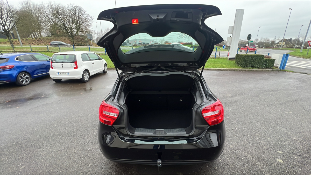 Mercedes Classe A — 22