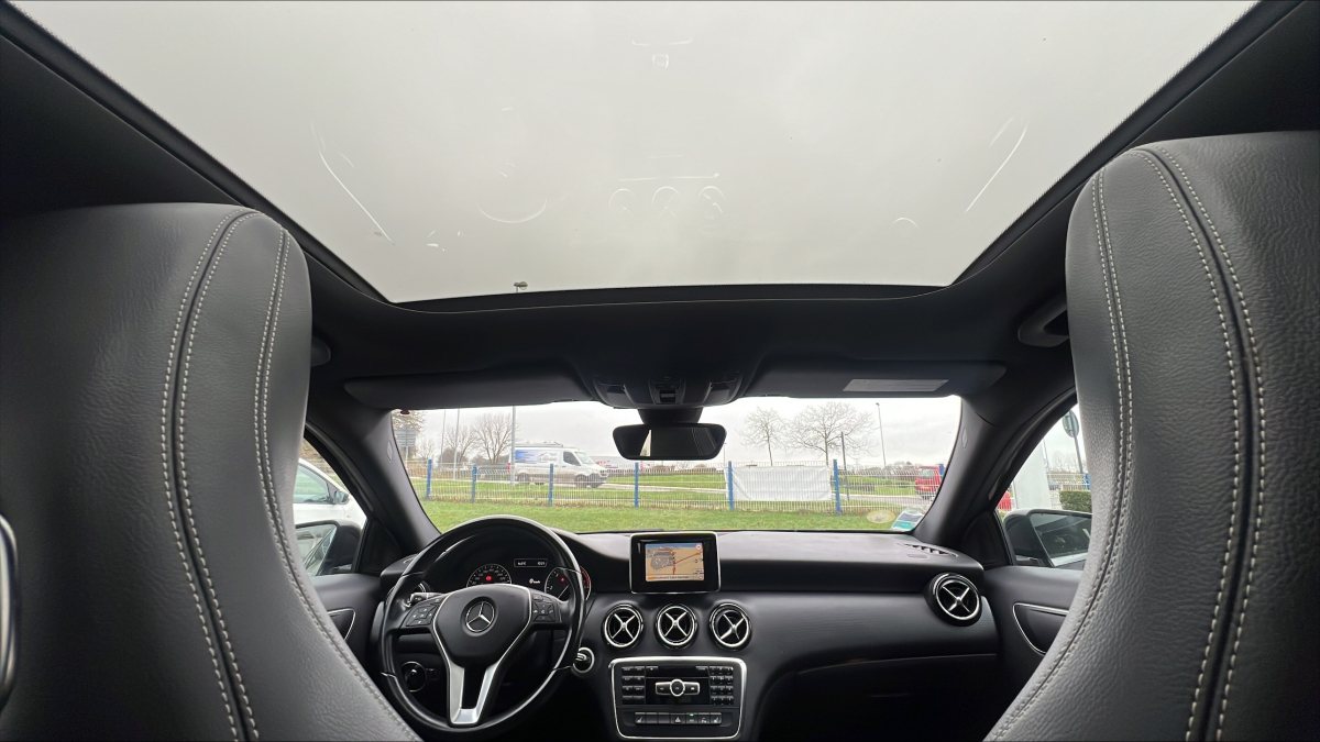 Mercedes Classe A — 27