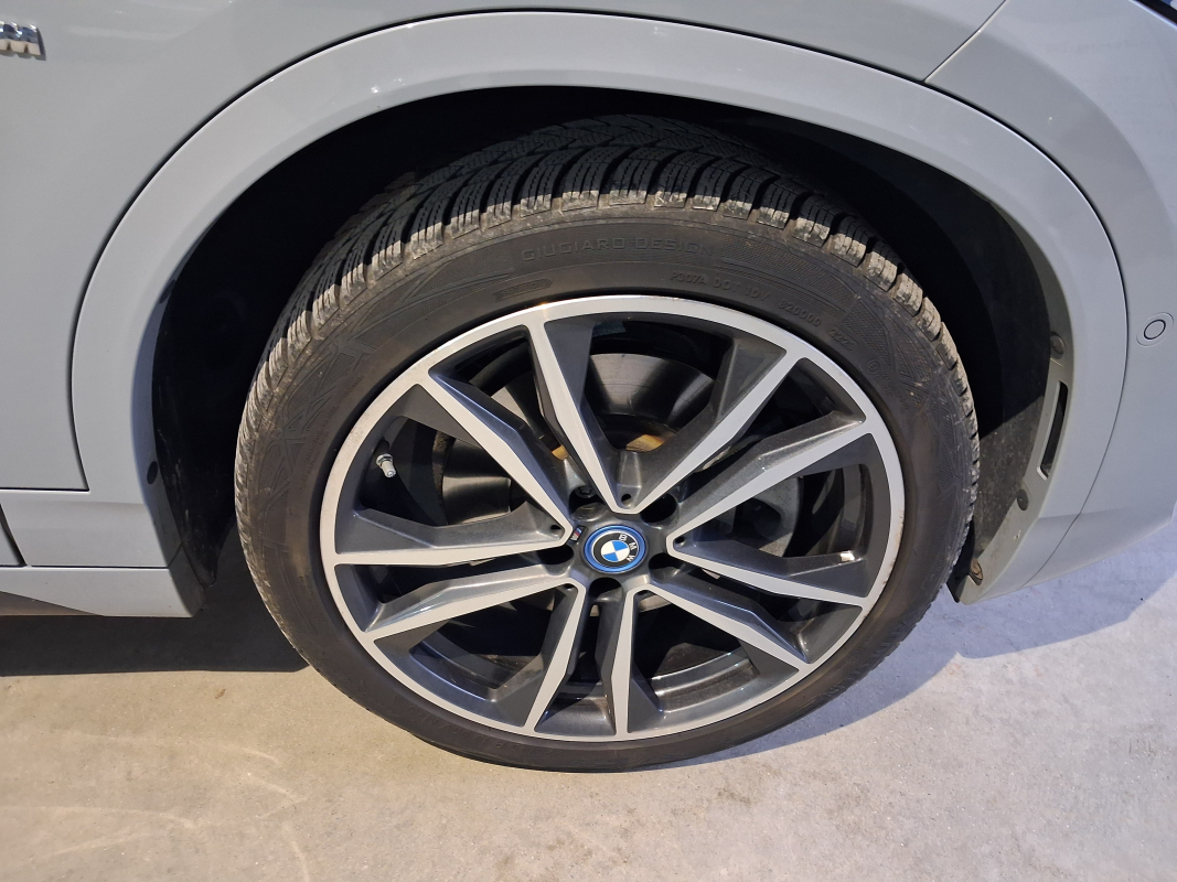 Bmw X2 — 12