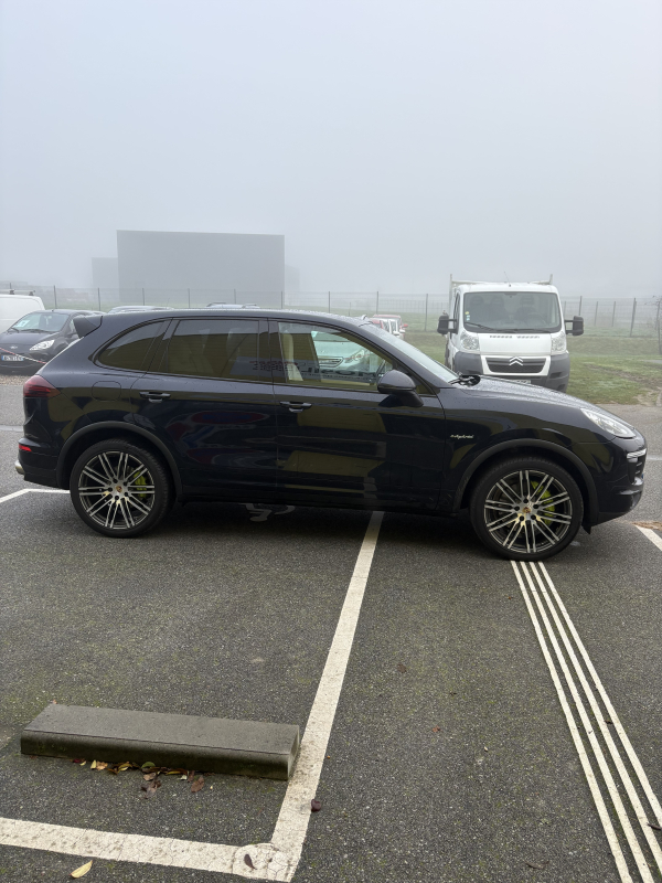 Porsche Cayenne — 5