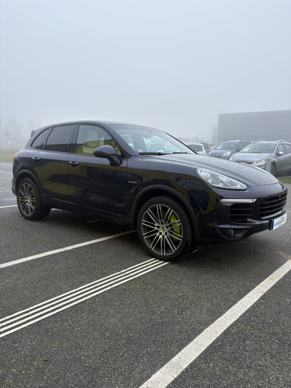 Porsche Cayenne — 4