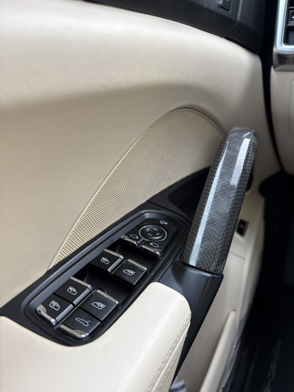 Porsche Cayenne — 24