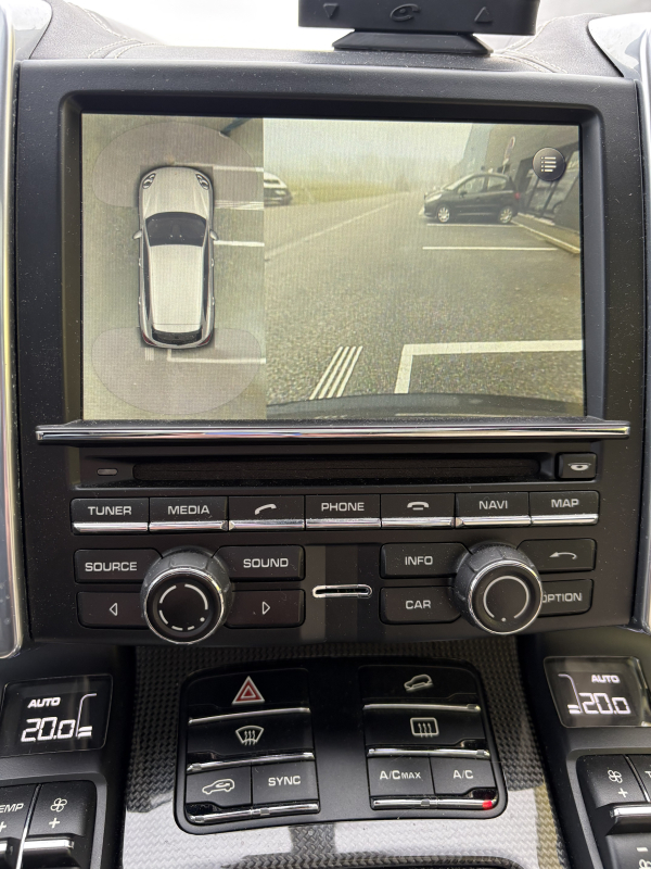 Porsche Cayenne — 29