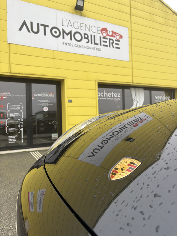 Porsche Cayenne — 30