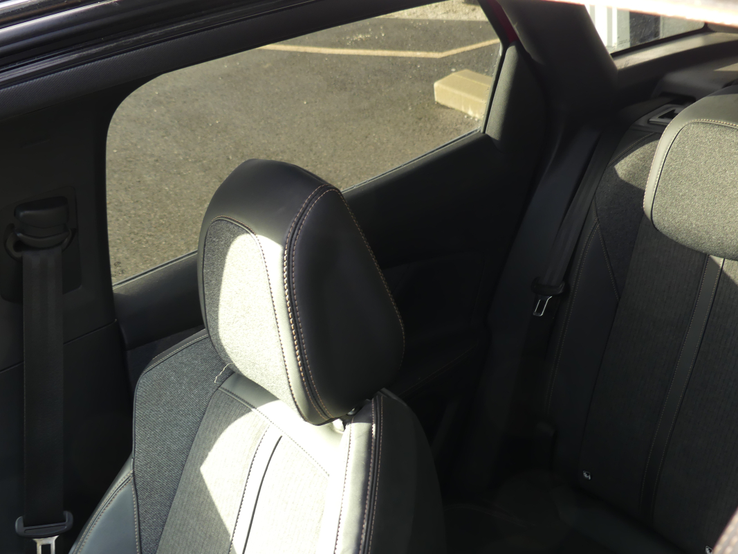 Peugeot 3008 — 17