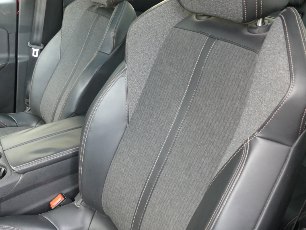 Peugeot 3008 — 10