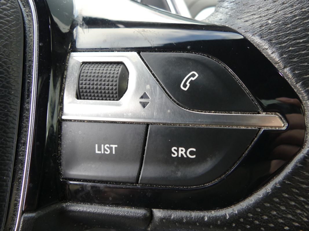 Peugeot 3008 — 36