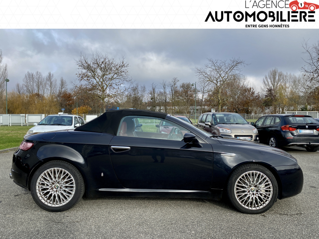Alfa Romeo Spider — 2