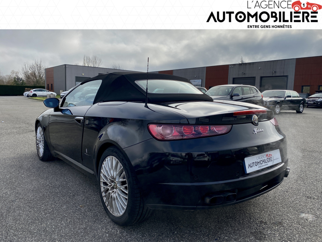 Alfa Romeo Spider — 5