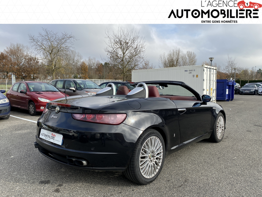 Alfa Romeo Spider — 11