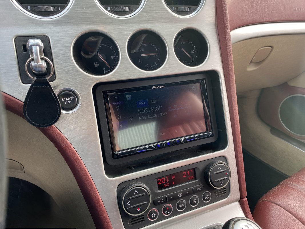 Alfa Romeo Spider — 22