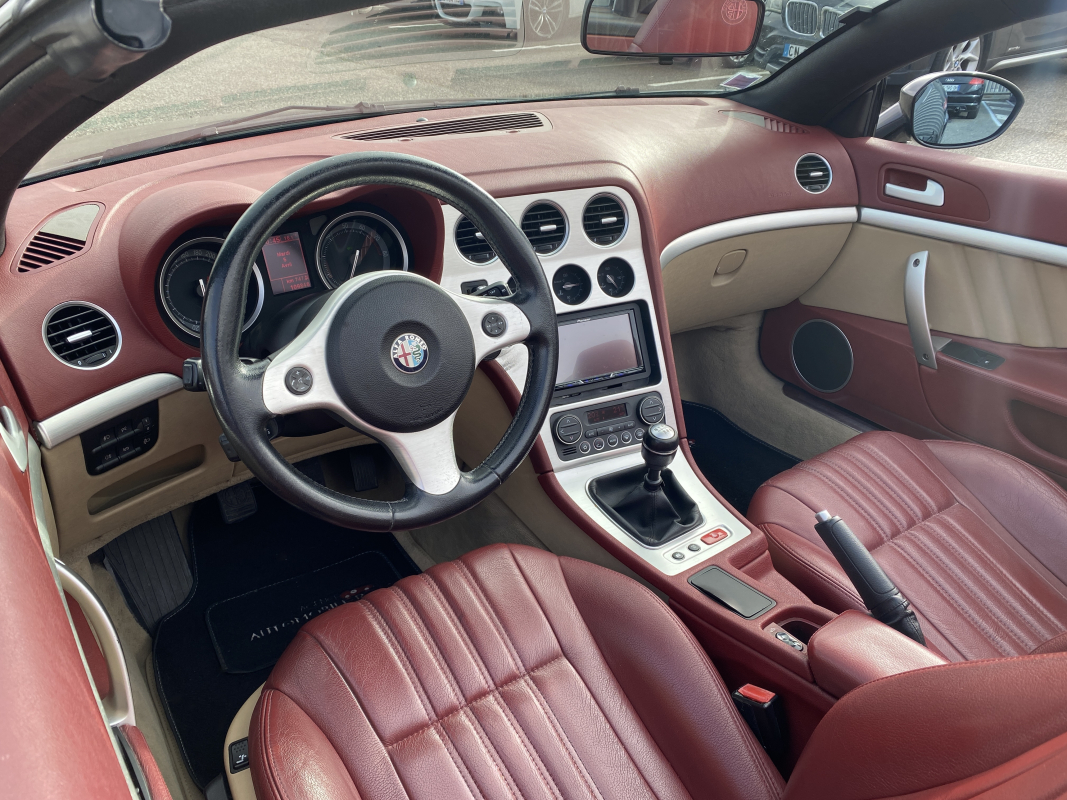 Alfa Romeo Spider — 17