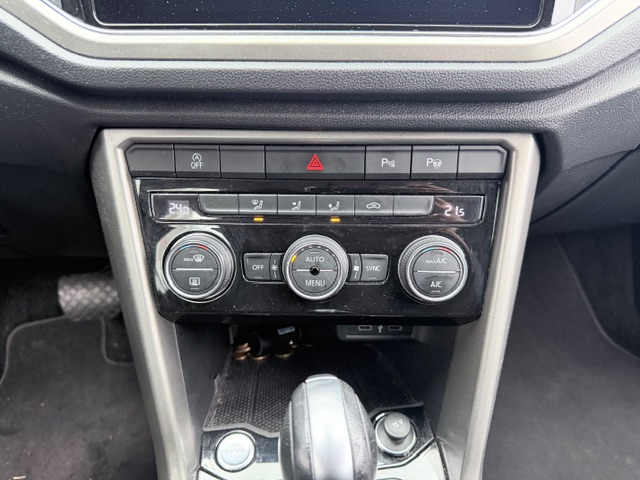 Volkswagen T-roc — 15