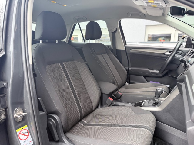 Volkswagen T-roc — 10