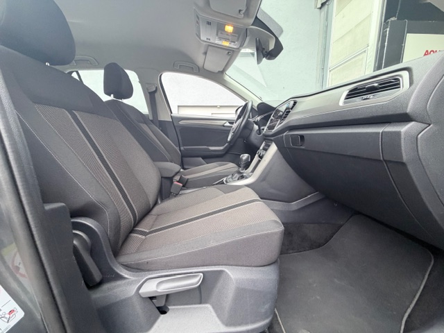 Volkswagen T-roc — 9