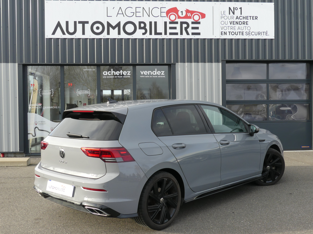 Volkswagen Golf — 5