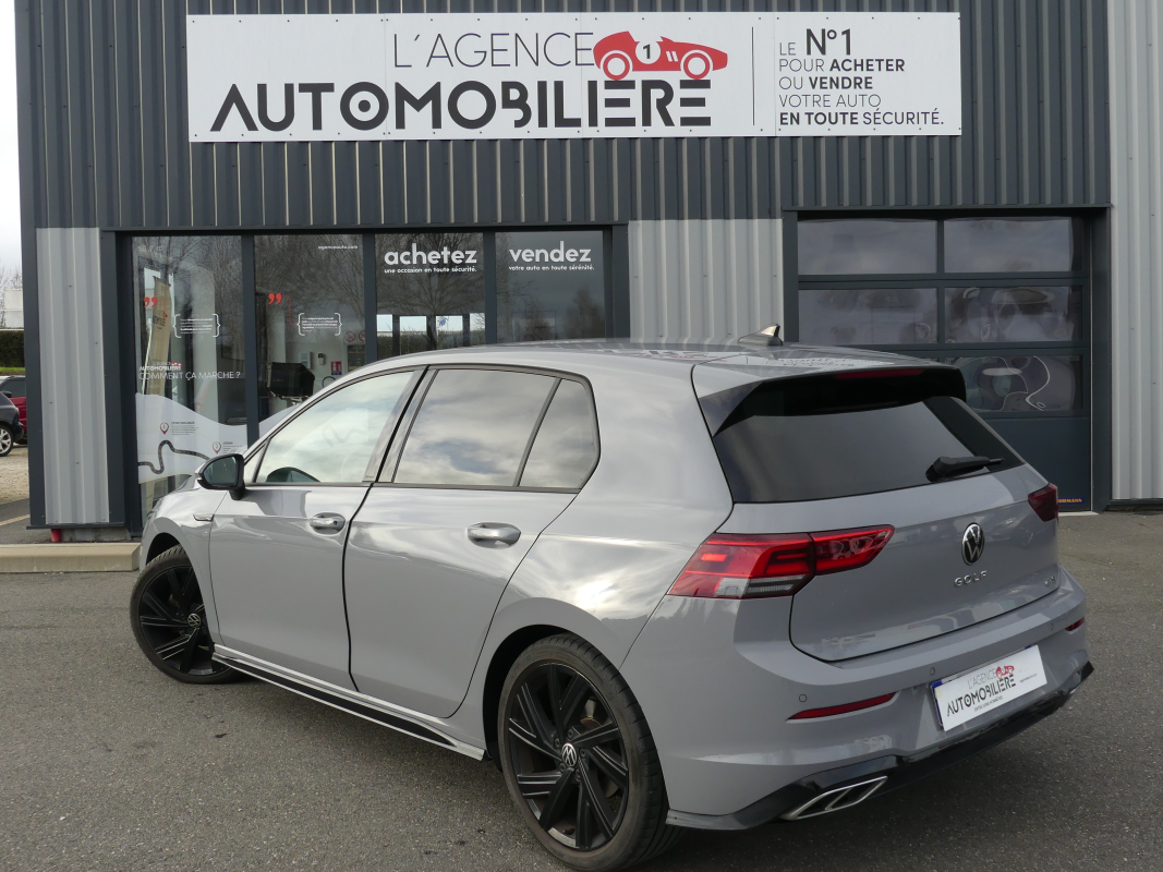 Volkswagen Golf — 3