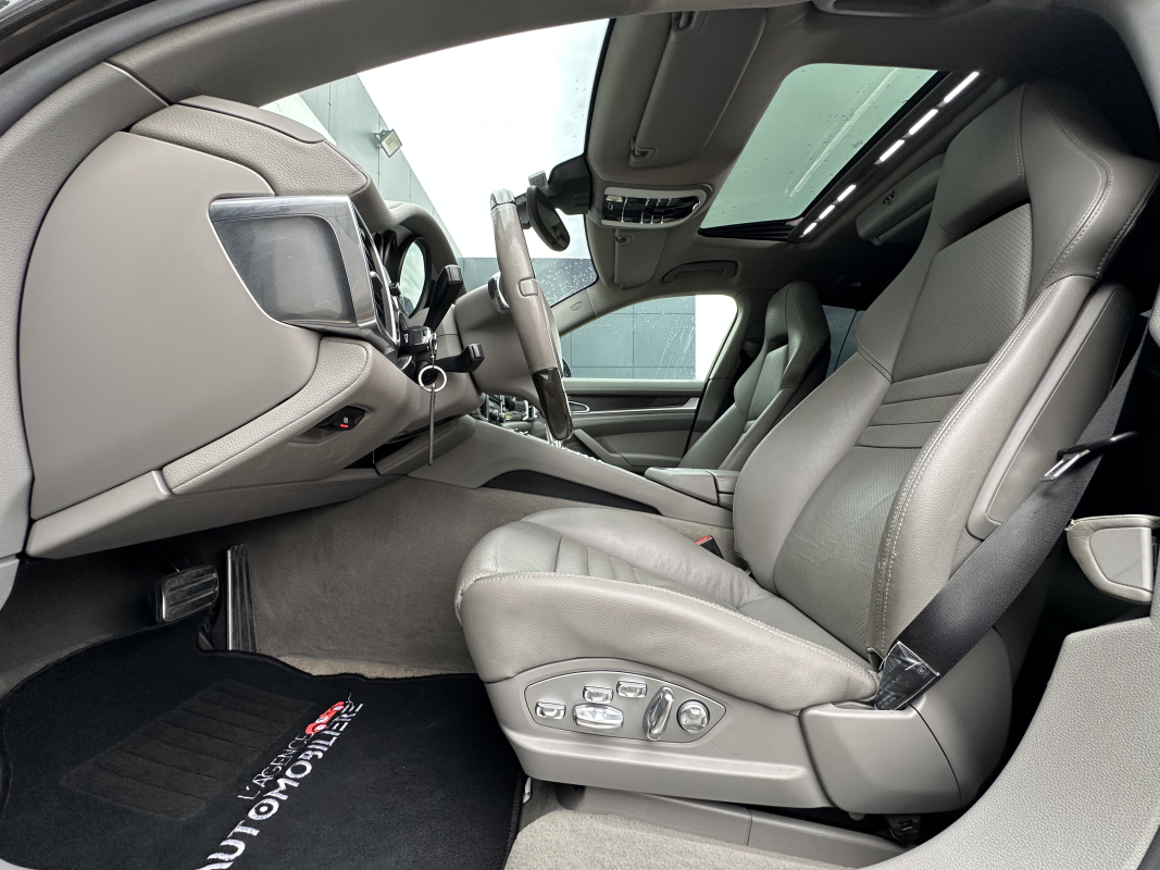 Porsche Panamera — 7