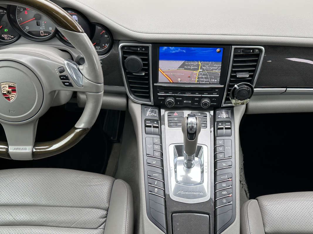 Porsche Panamera — 11