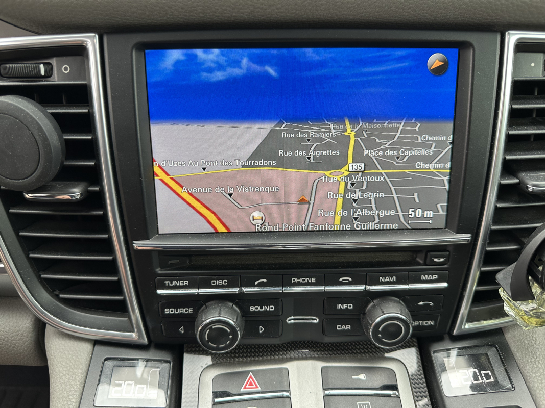 Porsche Panamera — 17