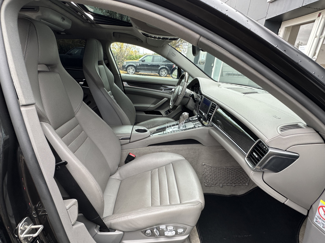 Porsche Panamera — 23