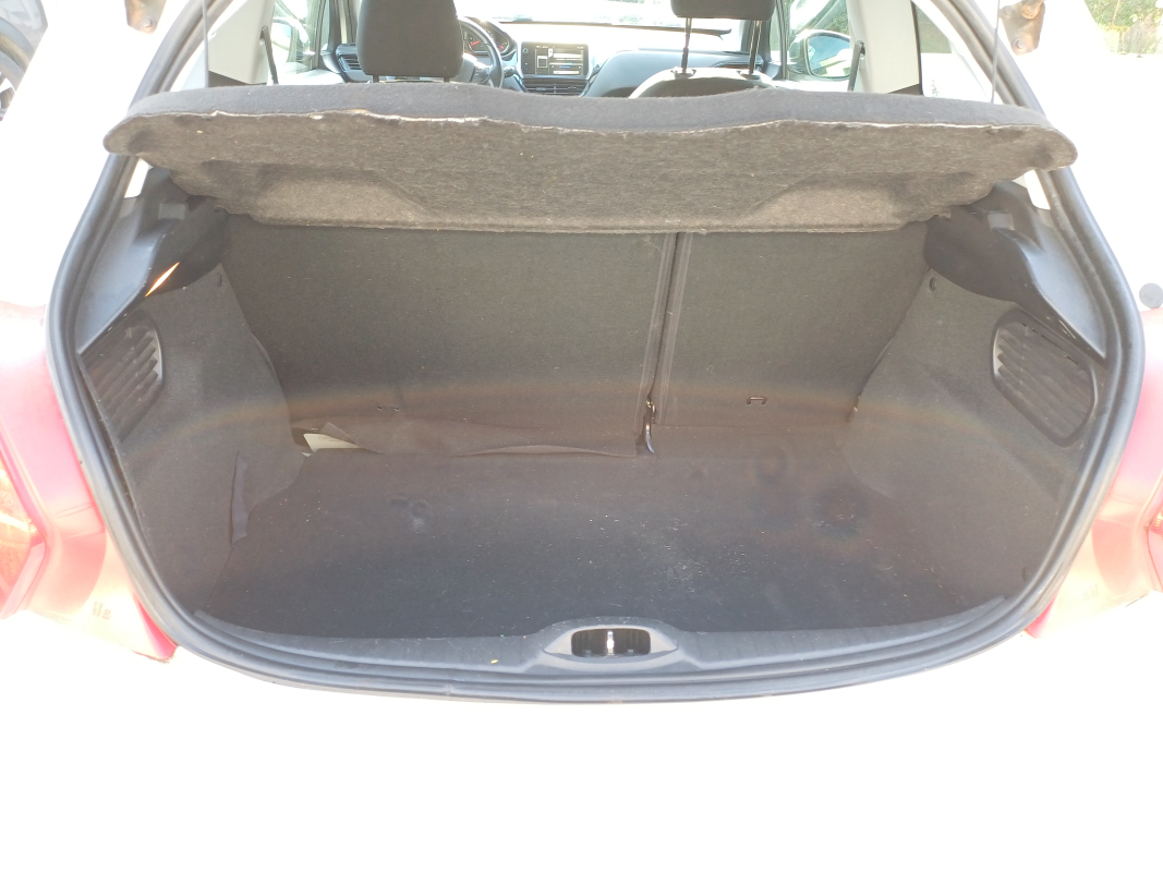 Peugeot 208 — 26