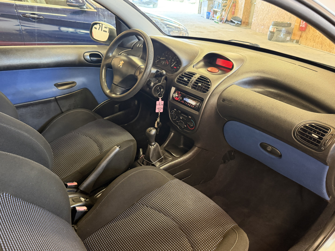Peugeot 206 CC — 12