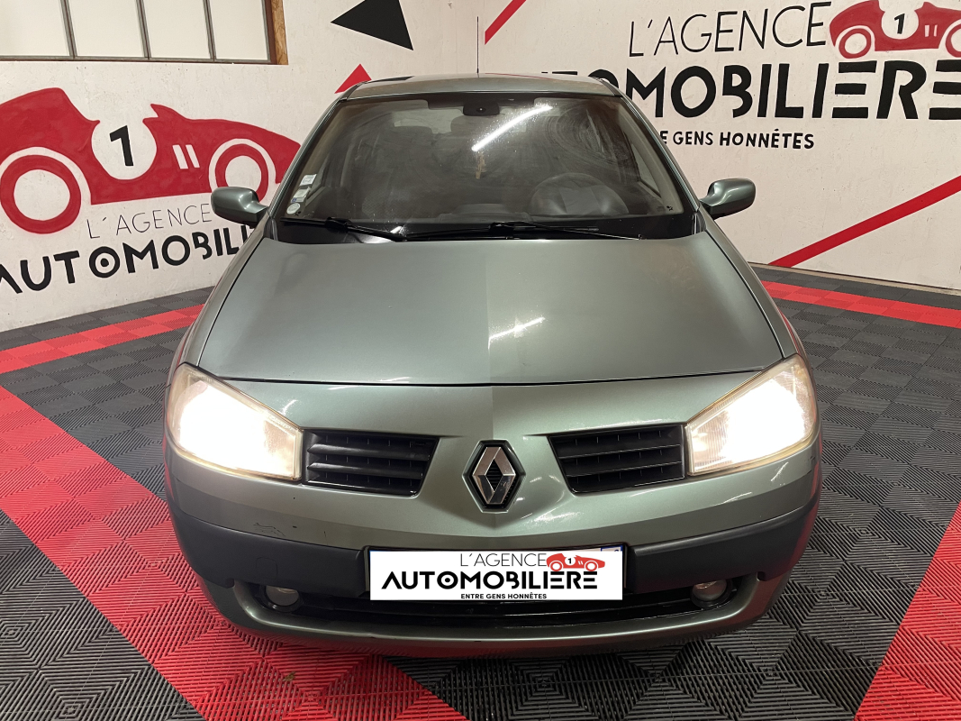 Renault Megane — 8