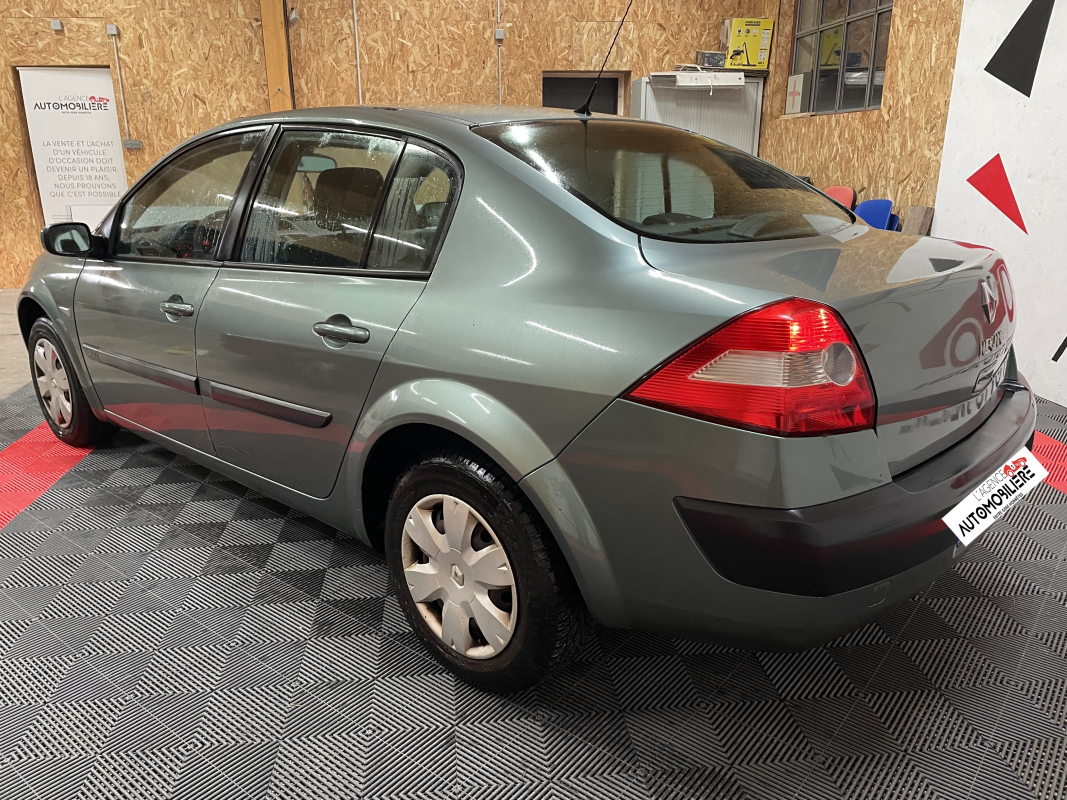 Renault Megane — 4