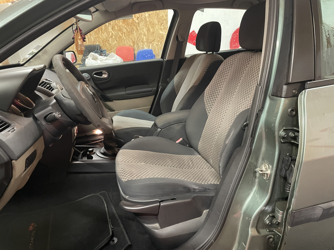 Renault Megane — 10