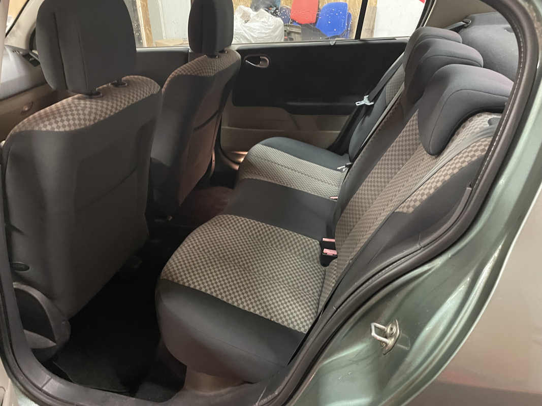 Renault Megane — 14
