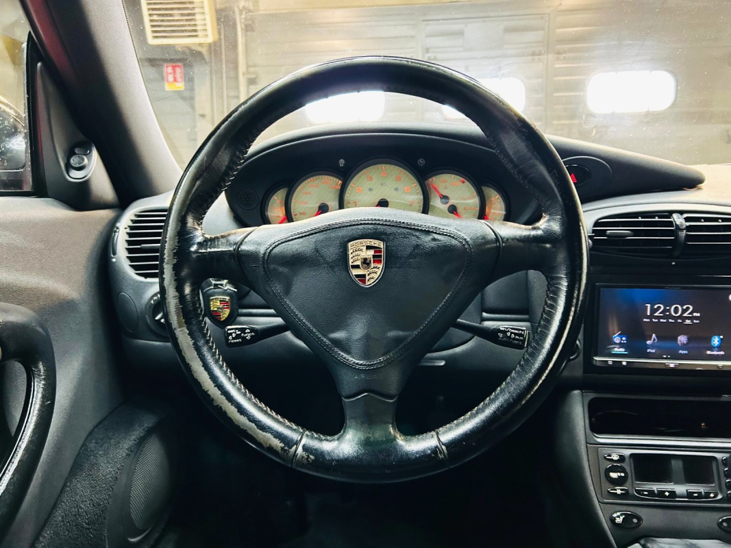 Porsche 911 — 16