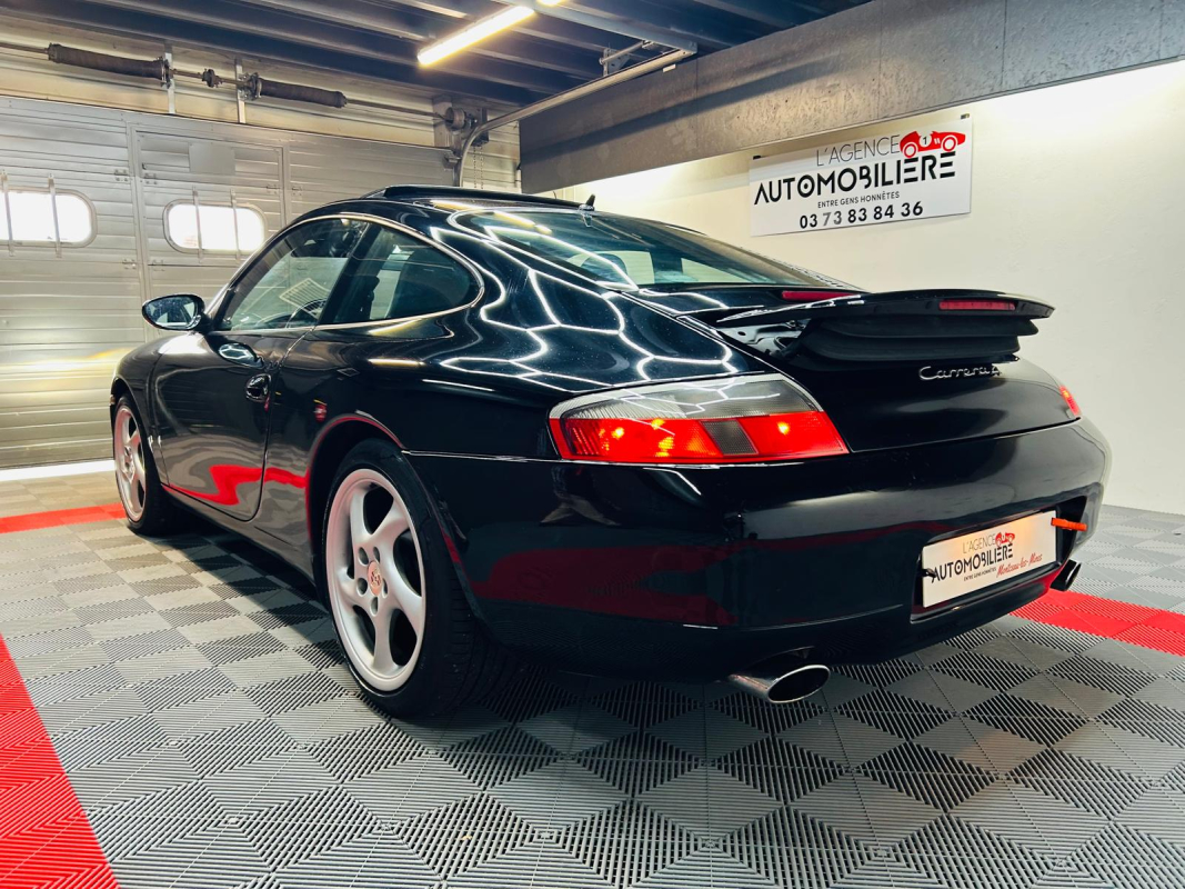 Porsche 911 — 8