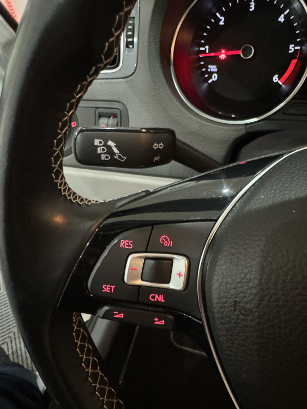 Volkswagen Polo — 26
