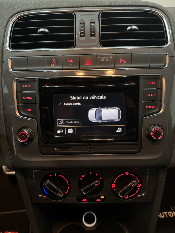 Volkswagen Polo — 32