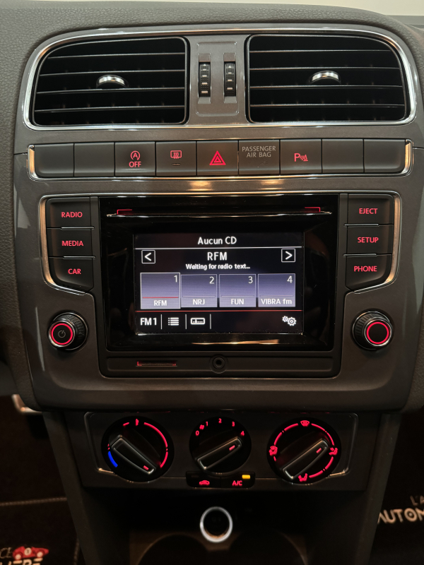 Volkswagen Polo — 33