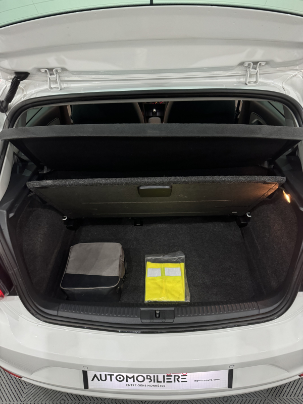 Volkswagen Polo — 18