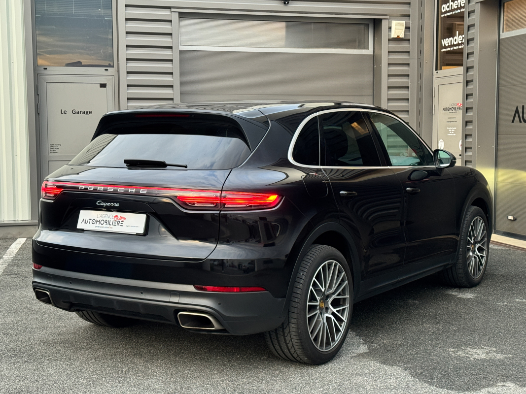 Porsche Cayenne — 8