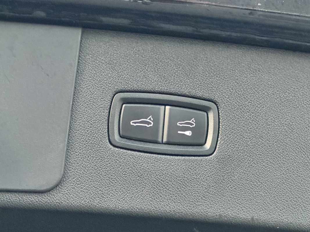 Porsche Cayenne — 30