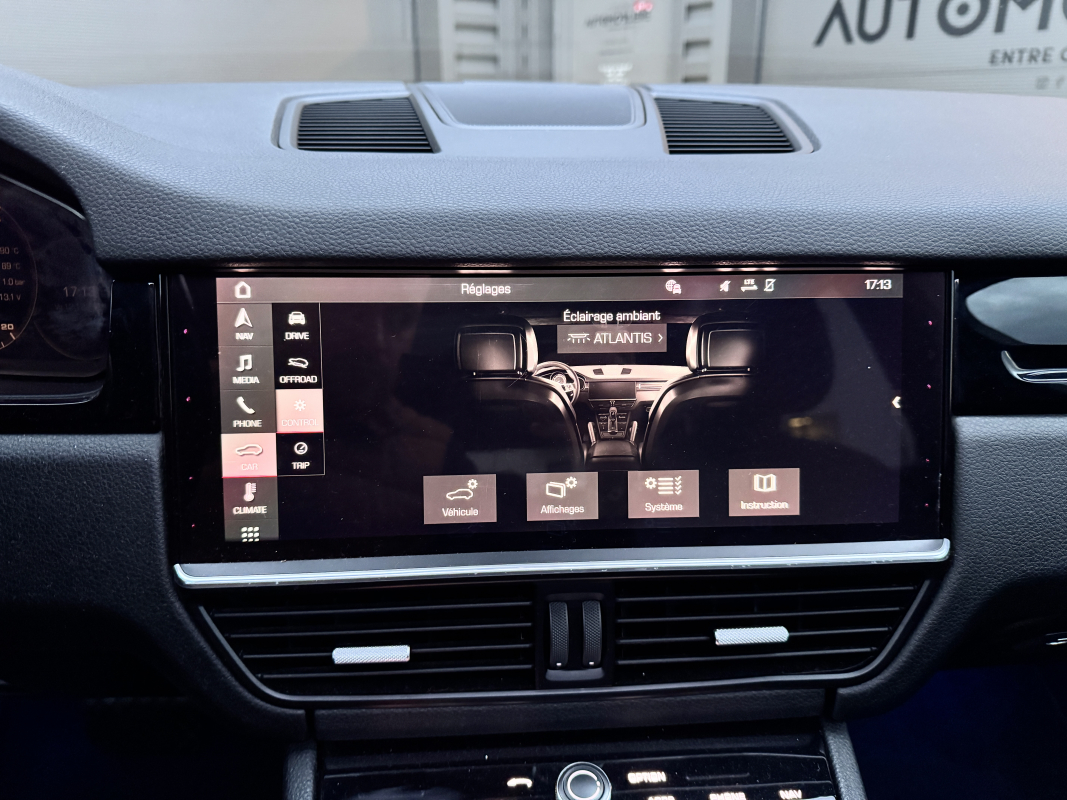 Porsche Cayenne — 26