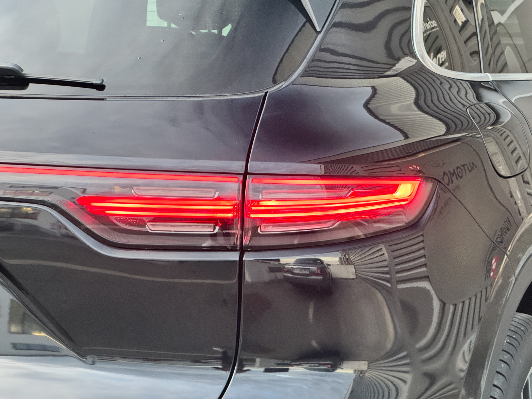 Porsche Cayenne — 34