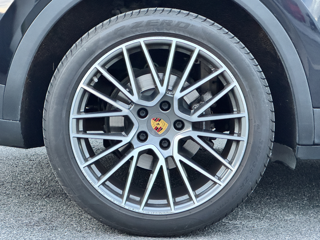 Porsche Cayenne — 37
