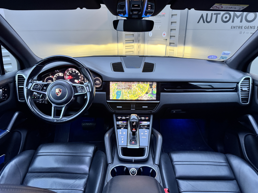 Porsche Cayenne — 10