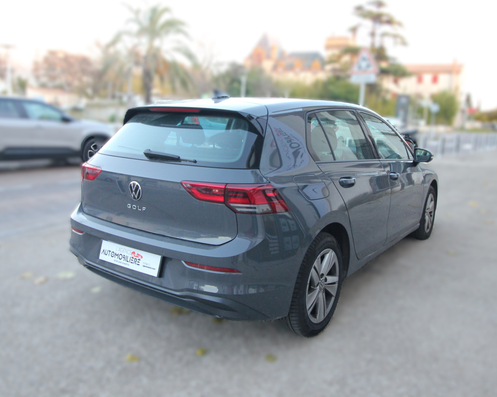 Volkswagen Golf — 4