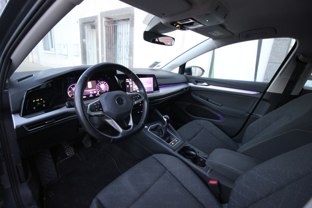 Volkswagen Golf — 9