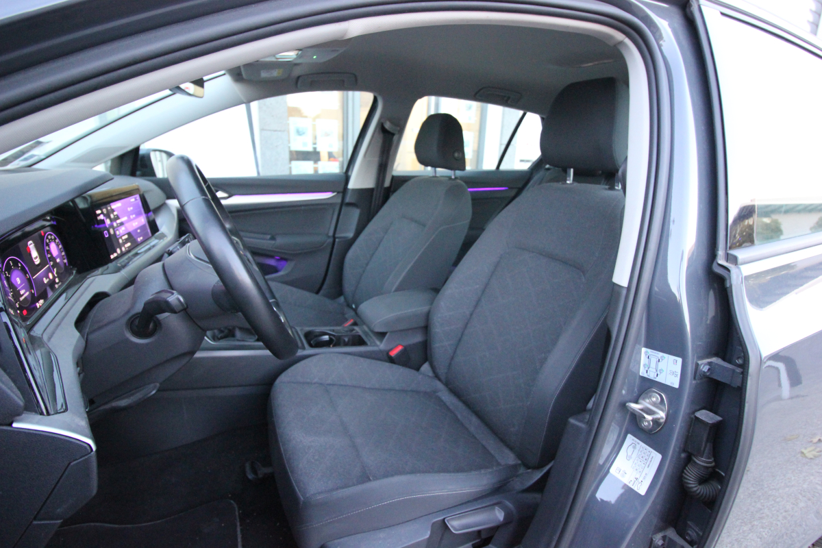 Volkswagen Golf — 8