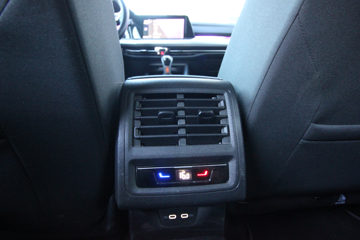 Volkswagen Golf — 14