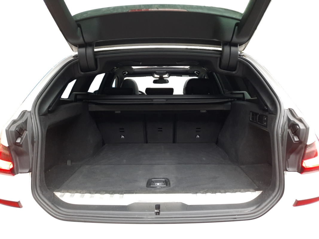 Bmw Série 3 Touring — 32