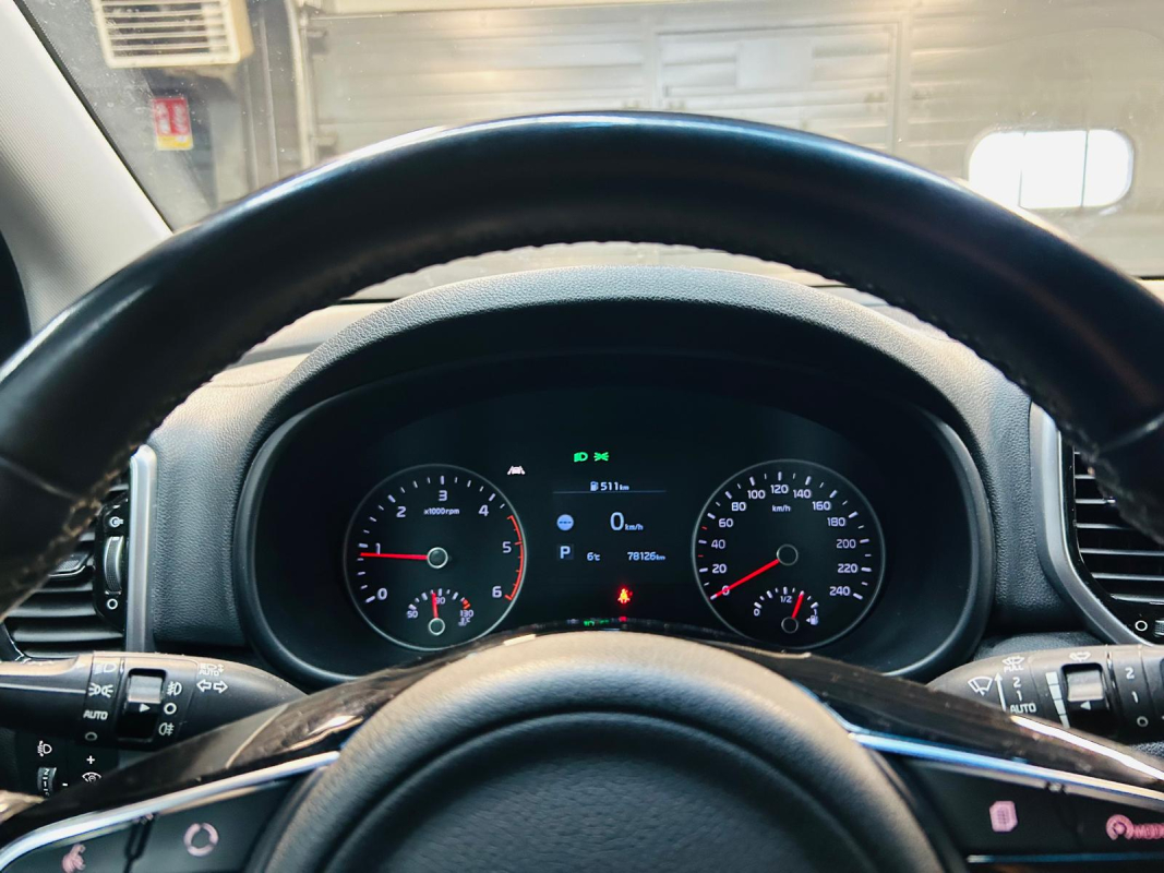 Kia Sportage — 15