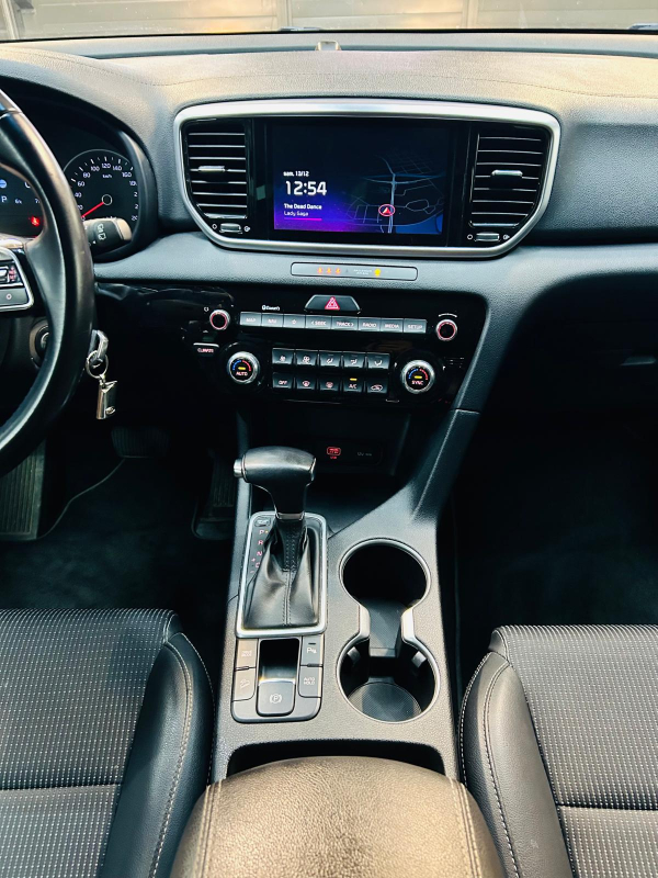 Kia Sportage — 17